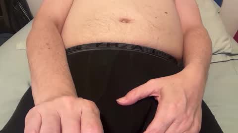 Snapshot of kds271180 chatting on 12/17/25, 01:22 K online show from 12/17/25, 01:22