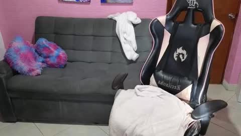 Snapshot of keeiity_moon chatting on 02/24/26, 08:40 keeiity_moon online show from 02/24/26, 08:40