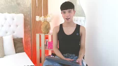 Snapshot of keen_nico chatting on 06/23/26, 08:29 nico online show from 06/23/26, 08:29