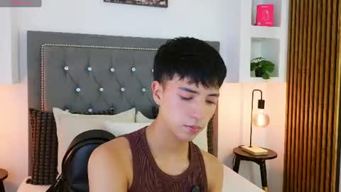 Snapshot of keen_nico chatting on 07/24/26, 01:20 nico online show from 07/24/26, 01:20