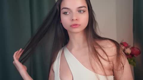 Snapshot of keenakosbab chatting on 02/24/26, 11:25 Lulu online show from 02/24/26, 11:25