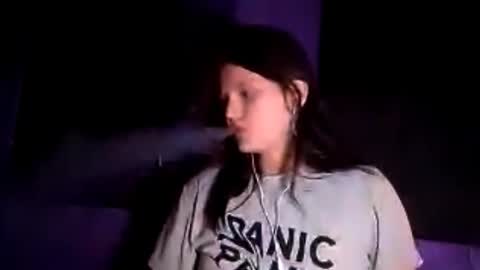 Snapshot of keenaureta chatting on 11/11/25, 02:06 Lora online show from 11/11/25, 02:06