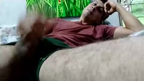 Snapshot of keer1991 chatting on 10/04/25, 10:52 keer1991 online show from 10/04/25, 10:52