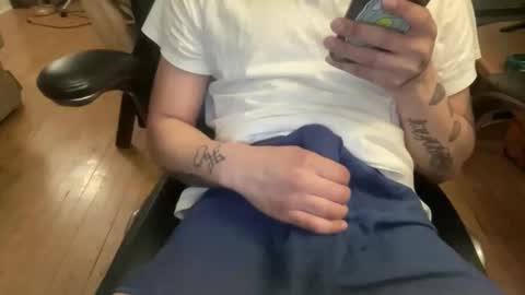 Keesey23 online show from 03/31/26, 01:51