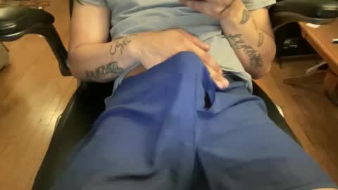 Keesey23 online show from 06/09/26, 03:51