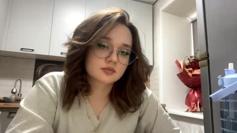 Snapshot of keeshatenn chatting on 02/19/26, 11:28 Velma online show from 02/19/26, 11:28