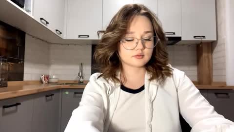 Snapshot of keeshatenn chatting on 02/28/26, 10:38 Velma online show from 02/28/26, 10:38