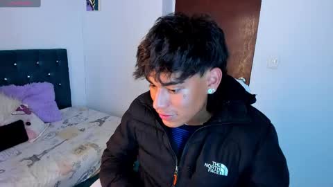 Snapshot of keevin_cross_ chatting on 03/09/25, 06:32 Keevin online show from 03/09/25, 06:32