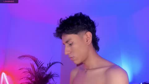 Alejandro Gonzalez online show from 09/29/25, 02:27