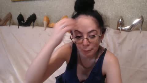 Snapshot of keira_neill chatting on 03/10/25, 12:04 Kenya online show from 03/10/25, 12:04