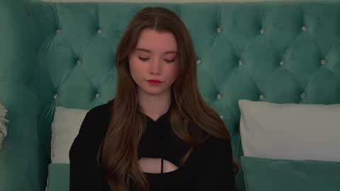 Keira online show from 03/02/26, 06:04