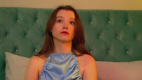 Keira online show from 03/17/26, 06:33