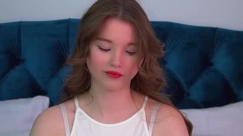 Keira online show from 05/03/26, 06:08
