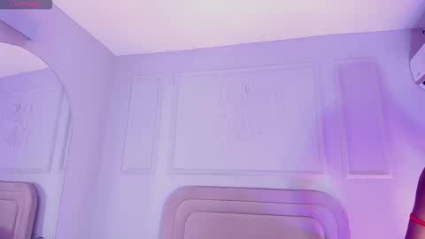 keirahartz online show from 10/14/25, 03:29