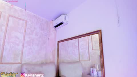 keirahartz online show from 10/15/25, 03:39