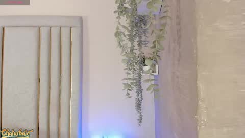 keirahartz online show from 04/22/26, 12:18