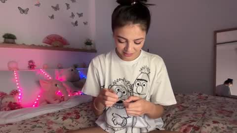 keira online show from 11/10/25, 12:20