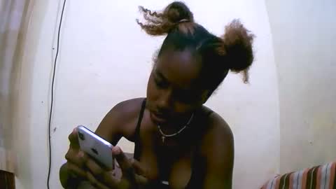 keisha759446 online show from 11/12/25, 11:21