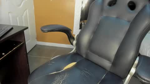 keisy_sanchez online show from 11/27/25, 11:01