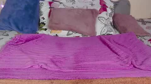 Snapshot of keisy_x chatting on 01/24/25, 09:58 karo   online show from 01/24/25, 09:58