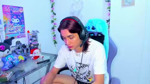 Keita moon online show from 12/15/24, 12:07