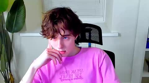 Snapshot of keith_erickson chatting on 02/04/26, 10:21 Keith online show from 02/04/26, 10:21