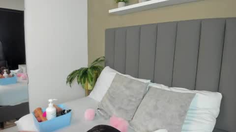 K E I T H Y online show from 04/12/26, 02:27