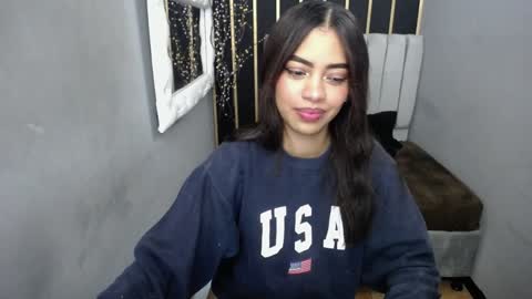 Snapshot of keizy_conte chatting on 12/20/24, 01:00 K E I Z Y online show from 12/20/24, 01:00