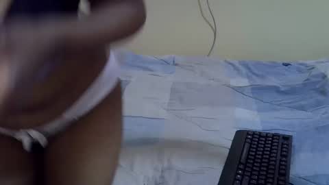 Snapshot of keleni1 chatting on 11/04/25, 09:19 keleni1 online show from 11/04/25, 09:19