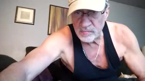 Snapshot of kellasjeffrey chatting on 06/07/26, 06:17 kellasjeffrey online show from 06/07/26, 06:17