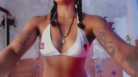 kelly__thomson online show from 12/29/24, 09:09