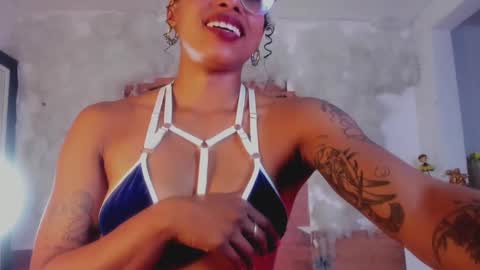 kelly__thomson online show from 01/02/25, 10:01