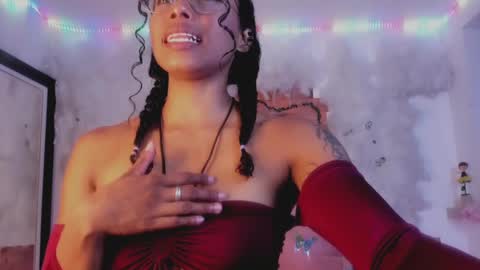 kelly__thomson online show from 01/05/25, 10:29