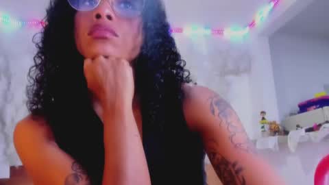 kelly__thomson online show from 02/12/25, 12:48