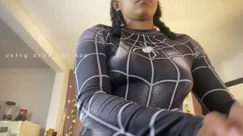 kelly__thomson online show from 03/17/26, 02:42