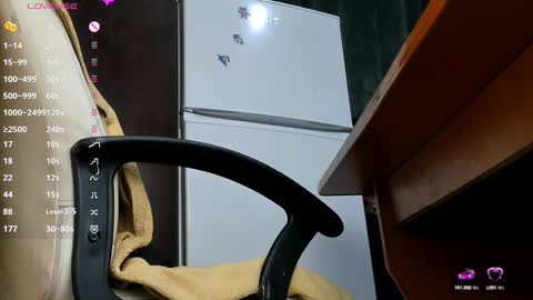 Snapshot of kelly_case18 chatting on 02/28/25, 09:04 KELLY online show from 02/28/25, 09:04