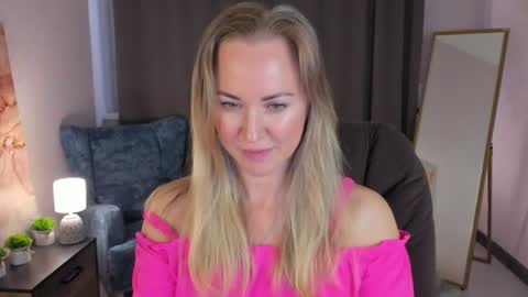 Kelly online show from 06/11/26, 04:21