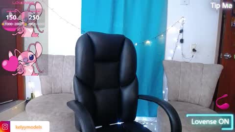 Snapshot of kelly_richardson1 chatting on 10/07/25, 09:01 elena online show from 10/07/25, 09:01