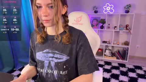 Kelly online show from 04/26/26, 08:12