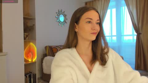 Kelly XO online show from 02/04/25, 01:38