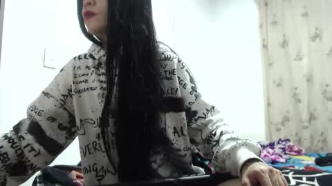 Snapshot of kellyandkataleya chatting on 10/06/25, 05:27 kelly kata Lovense is on PVT ALWAYS OPEN online show from 10/06/25, 05:27