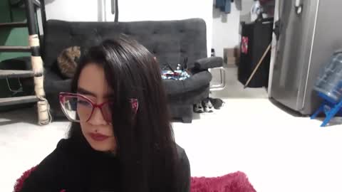 Snapshot of kellyandkataleya chatting on 10/08/25, 04:32 kelly kata Lovense is on PVT ALWAYS OPEN online show from 10/08/25, 04:32
