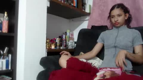 Snapshot of kellyandkataleya chatting on 10/15/25, 04:34 kelly kata Lovense is on PVT ALWAYS OPEN online show from 10/15/25, 04:34