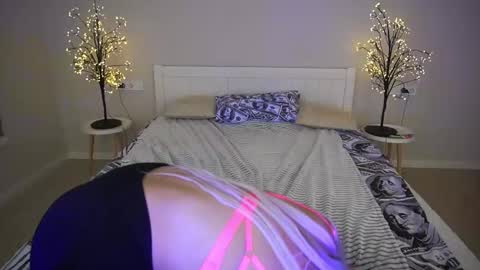 Snapshot of kellybabbe chatting on 10/10/25, 07:18 Kelly online show from 10/10/25, 07:18