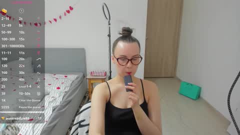 Im Kelly online show from 02/25/26, 12:26