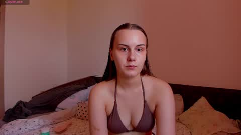 Snapshot of kellycartie chatting on 07/26/26, 12:01 Im Kelly online show from 07/26/26, 12:01