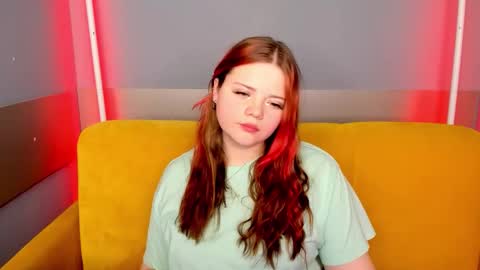 Snapshot of kellyfiery chatting on 11/21/25, 08:24 Kellyfiery online show from 11/21/25, 08:24