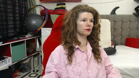 kelly online show from 02/01/25, 08:08