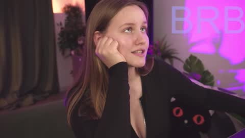 kelly online show from 10/12/25, 08:24