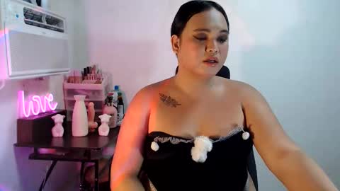 Snapshot of kellys_hot_assxx chatting on 06/07/26, 05:55 KELLY MCDOLEN online show from 06/07/26, 05:55